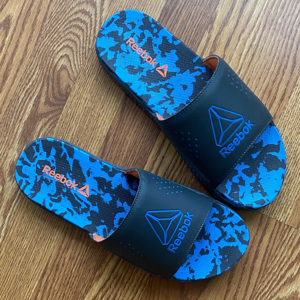 Reebok Black and Blue Patterned Slides